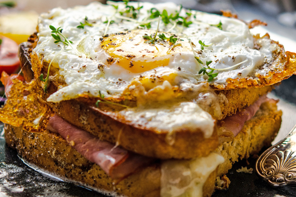 CROQUE MADAME A LA PREMIÈRE - Global Beer Network